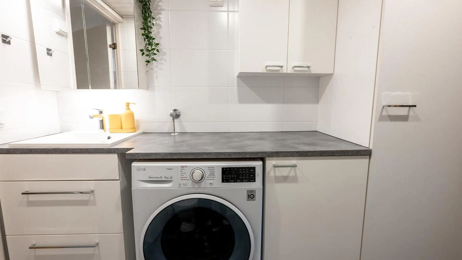 Bright & Comfy 79M2 2Br Apartment With Sauna And Balcony Helsinki Finland