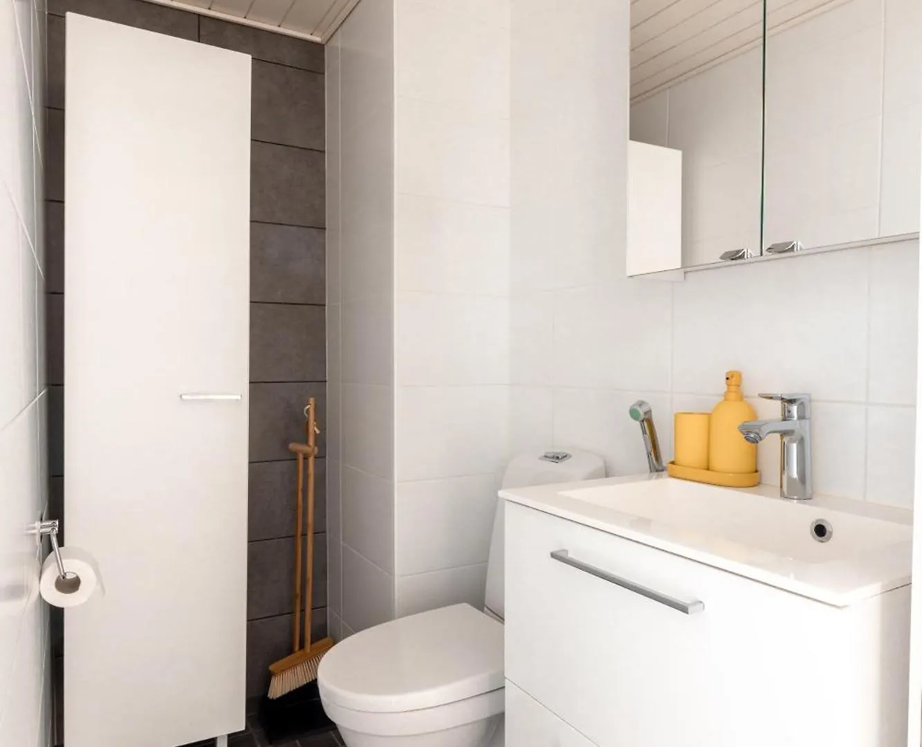 Bright & Comfy 79M2 2Br Apartment With Sauna And Balcony Helsinki